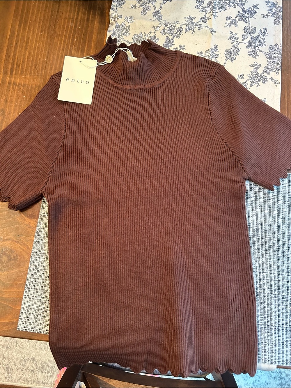 entro Brown Ribbed Short-Sleeve Mock Neck Top